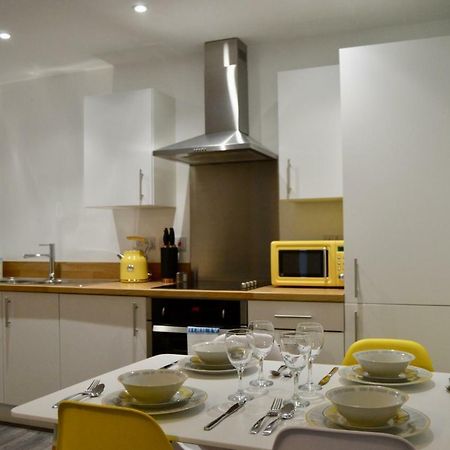 Qh31 - City Centre Location With 2 Double Bedrooms Sleeping Up To 4 People - Spacious Work Or Leisure Apartment Sheffield Exterior foto